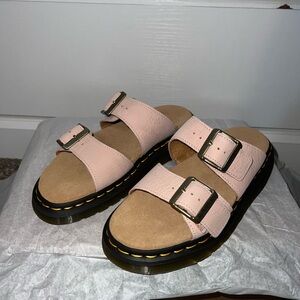 Dr. Martens New Josef Nubuck Sandals Powder Pink💖
